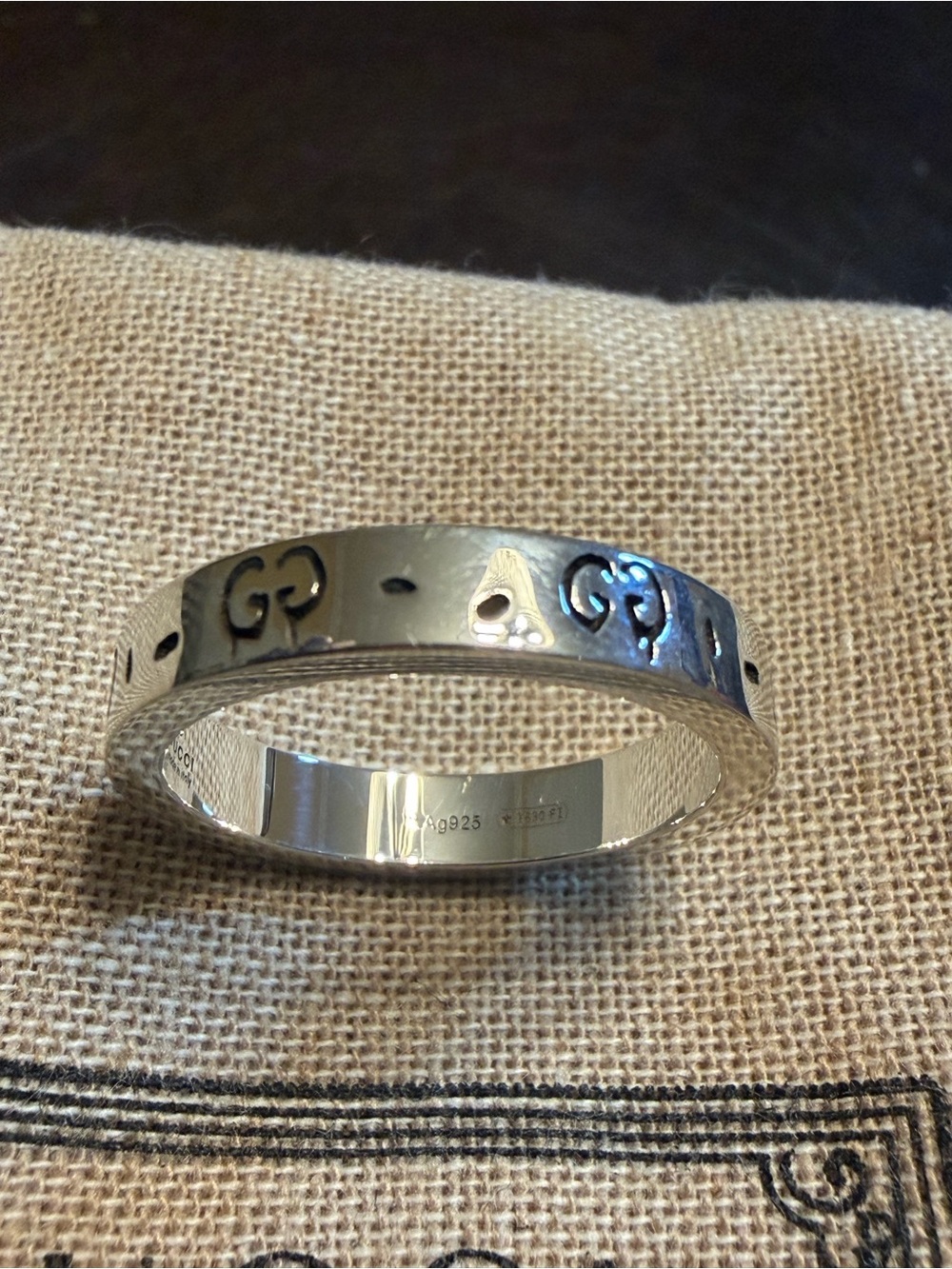 New Authentic Gucci GG Ghost Logo Silver Ring Size IT 19 / US 8.75 - Picture 7 of 8
